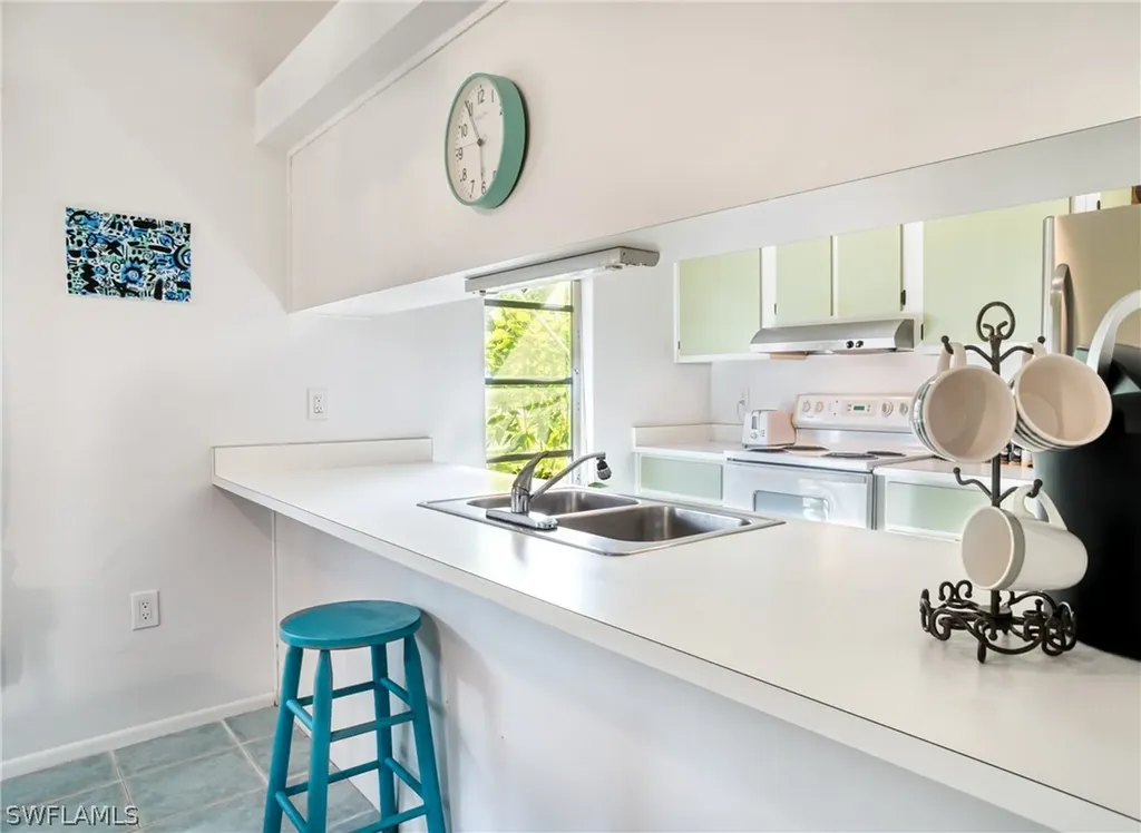 1667 Atlanta Plaza Drive Sanibel FL 33957