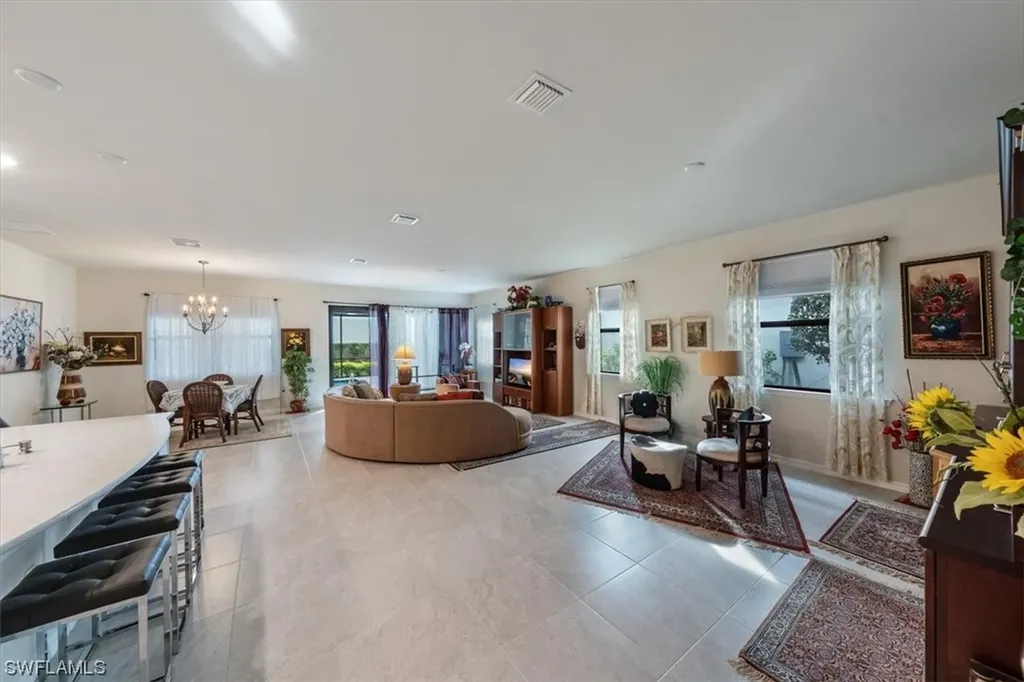 7266 Wilton Drive Naples FL 34109