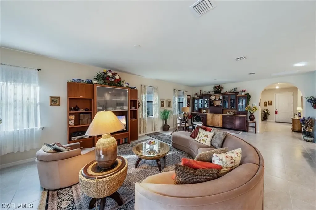 7266 Wilton Drive Naples FL 34109