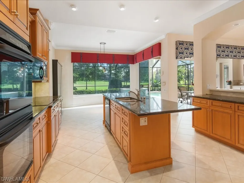 2746 Olde Cypress Drive Naples FL 34119