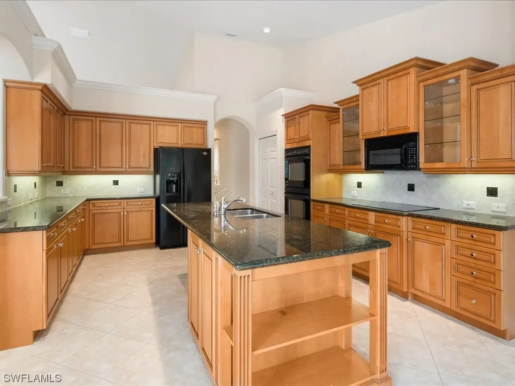 2746 Olde Cypress Drive Naples FL 34119