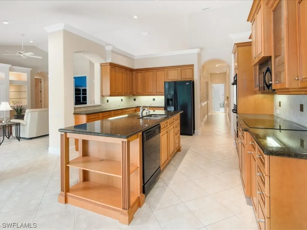 2746 Olde Cypress Drive Naples FL 34119