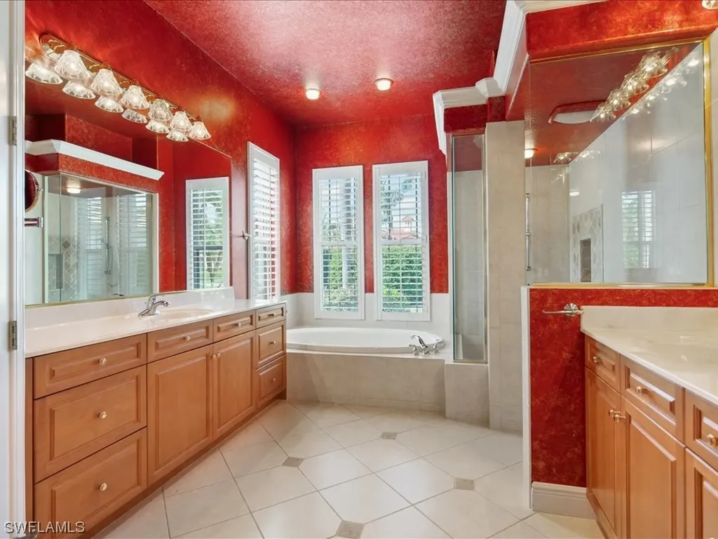 2746 Olde Cypress Drive Naples FL 34119