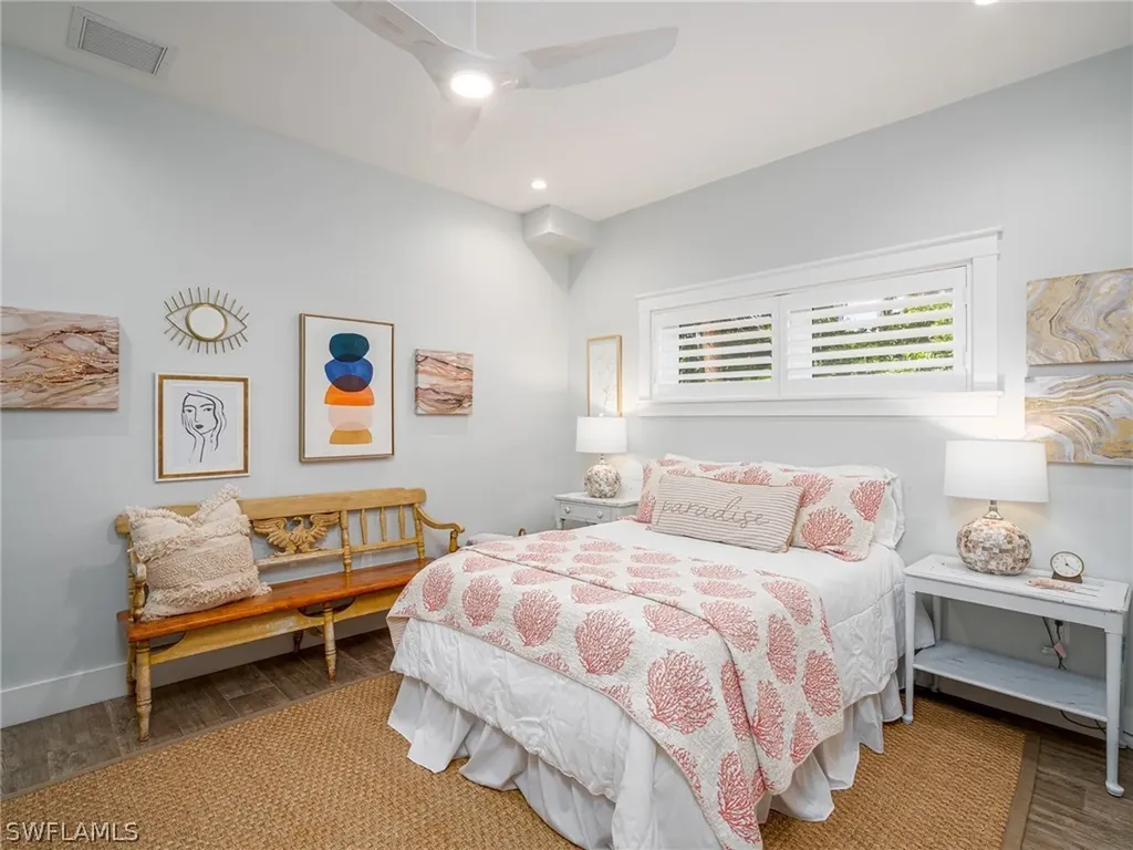 750 Periwinkle Way Sanibel FL 33957