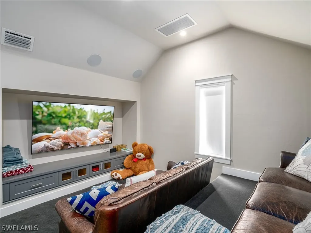 750 Periwinkle Way Sanibel FL 33957
