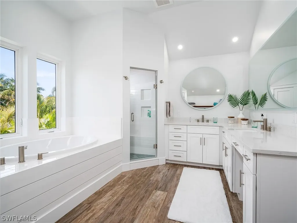 750 Periwinkle Way Sanibel FL 33957