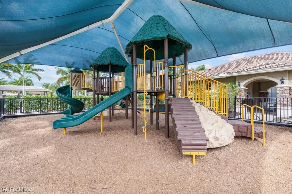 3335 Atlantic Circle Naples FL 34119