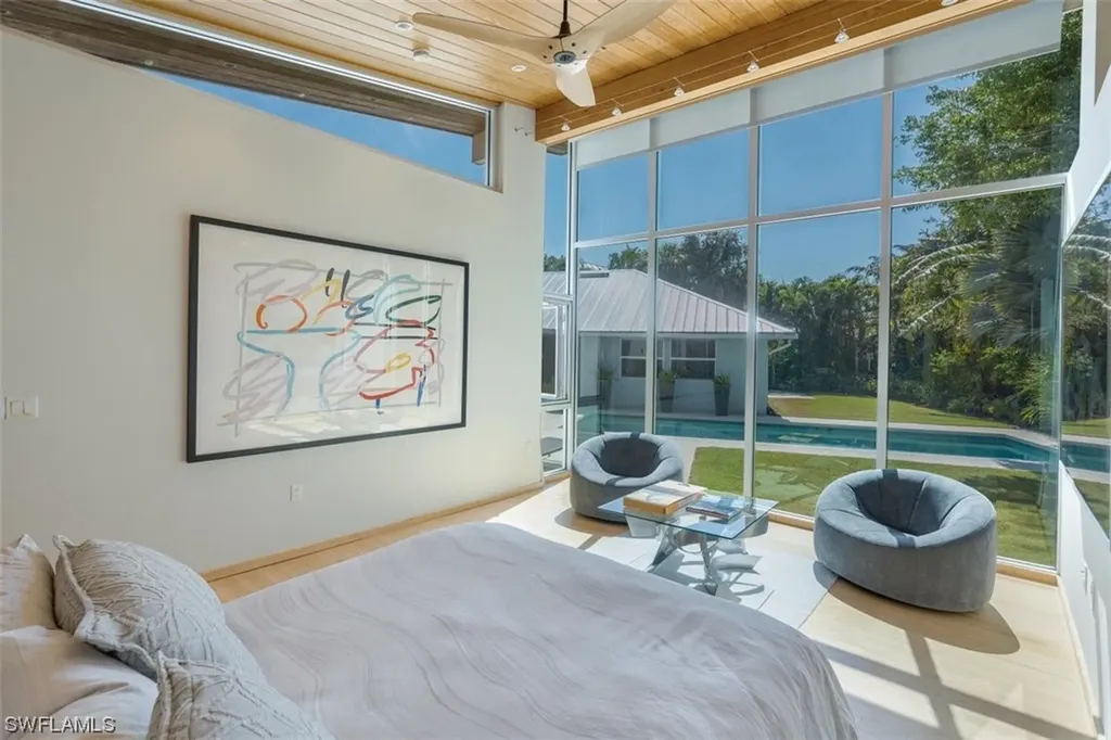 661 Broad Court N Naples FL 34102