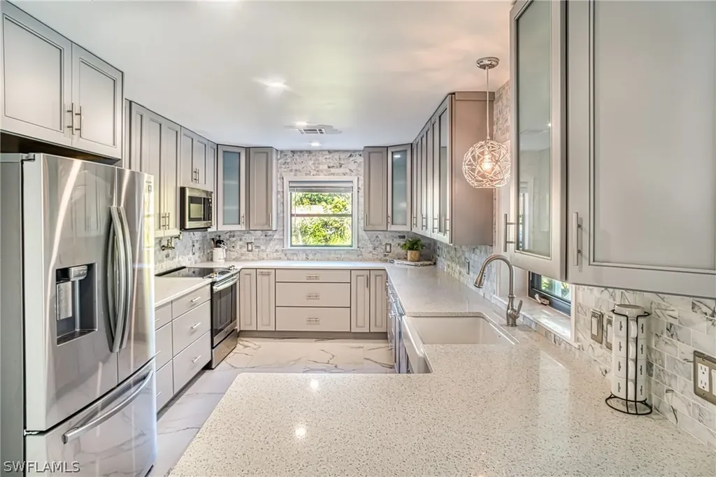 3010 W Gulf Drive Sanibel FL 33957