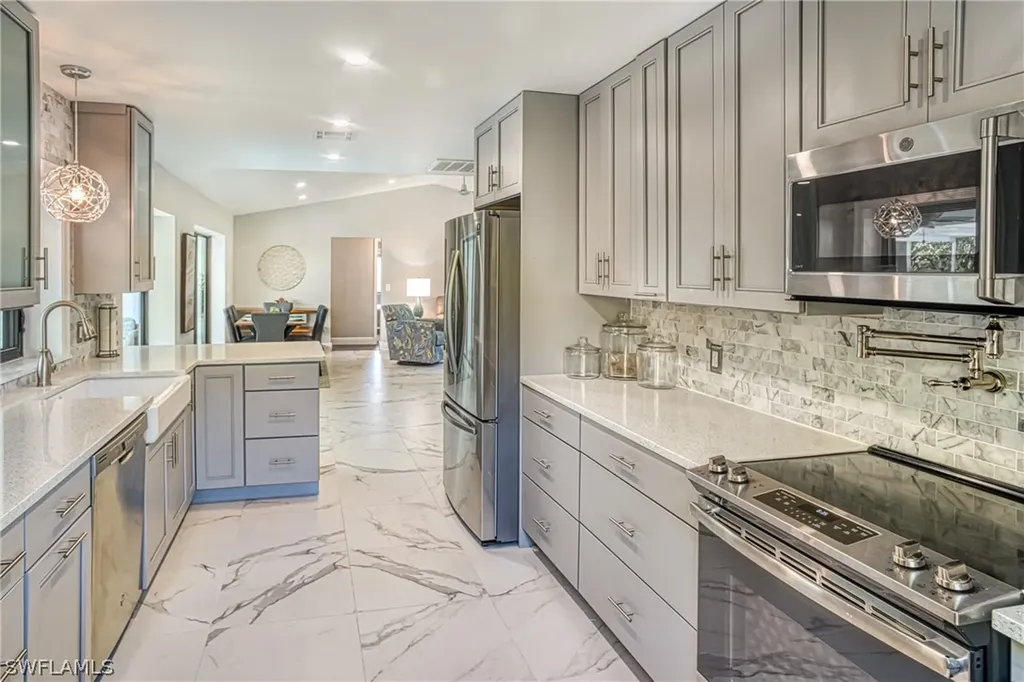 3010 W Gulf Drive Sanibel FL 33957
