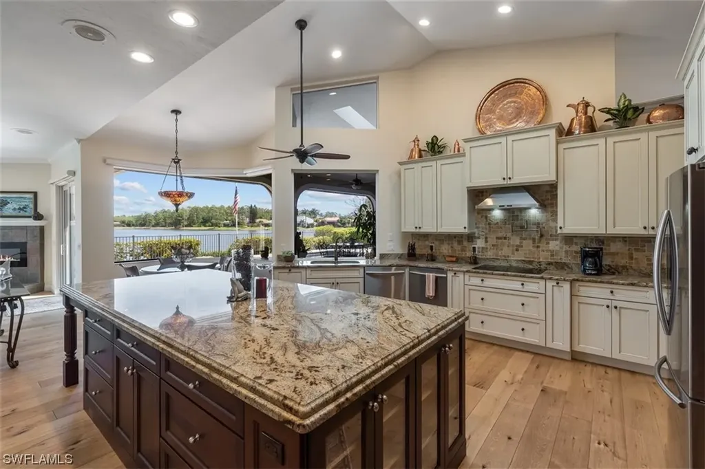 2008 Imperial Drive E Naples FL 34110