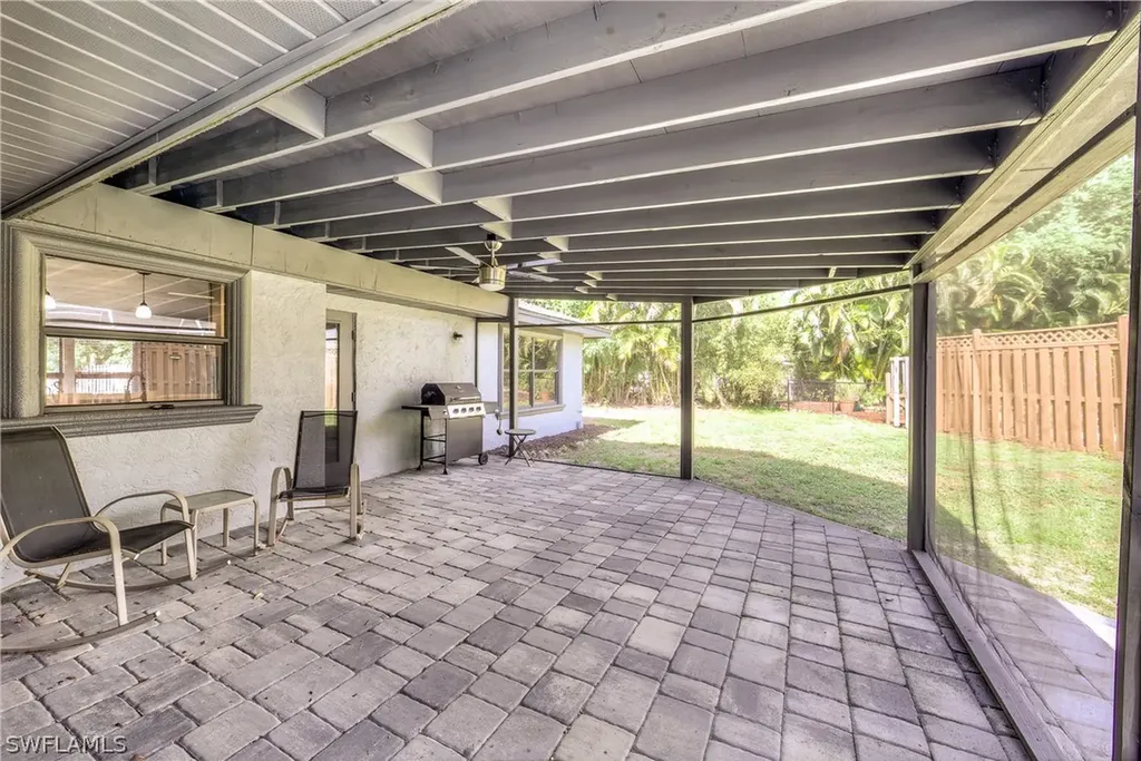 2470 King Arthurs Court Fort Myers FL 33912