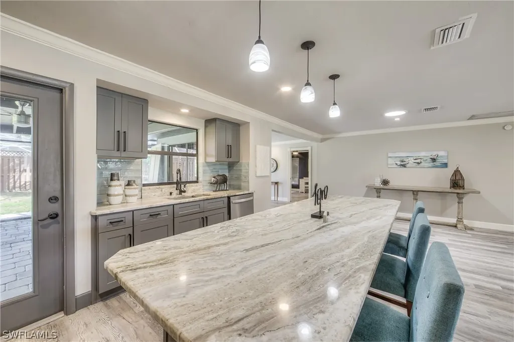 2470 King Arthurs Court Fort Myers FL 33912