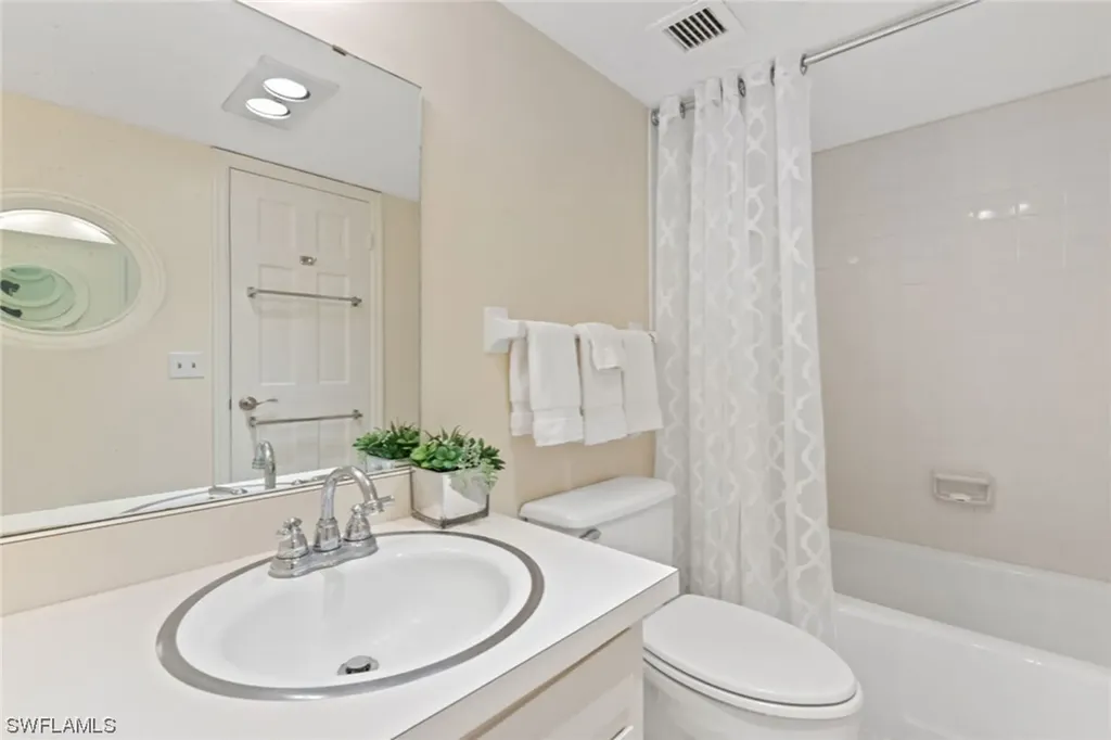 2401 Gulf Shore Boulevard N Naples FL 34103