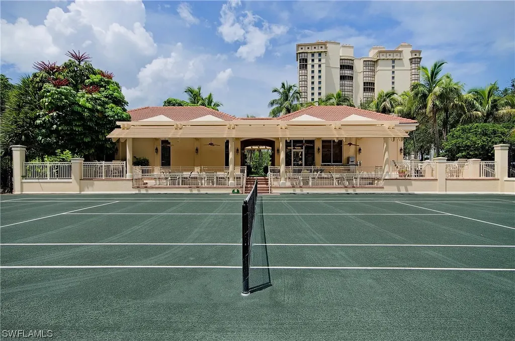 8171 Bay Colony Drive Naples FL 34108