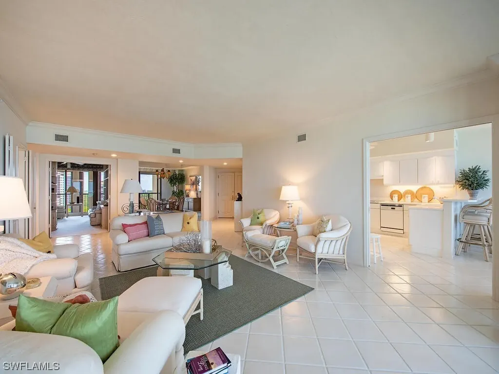 8171 Bay Colony Drive Naples FL 34108