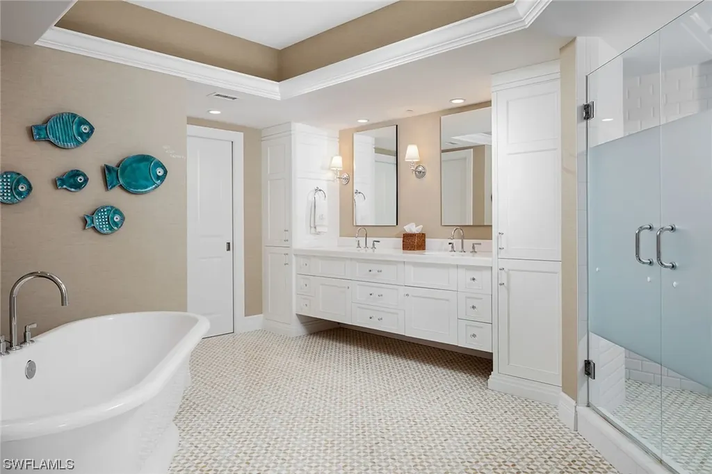 8231 Bay Colony Drive Naples FL 34108