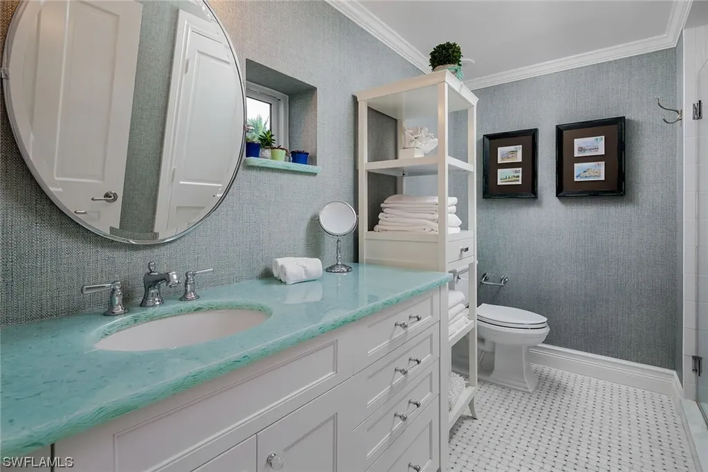 8231 Bay Colony Drive Naples FL 34108