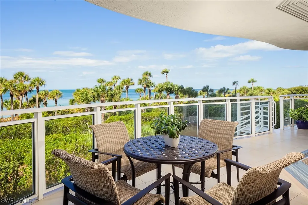 8231 Bay Colony Drive Naples FL 34108
