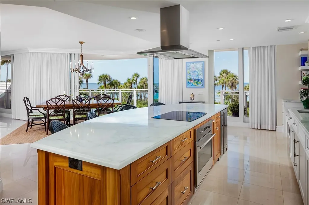 8231 Bay Colony Drive Naples FL 34108