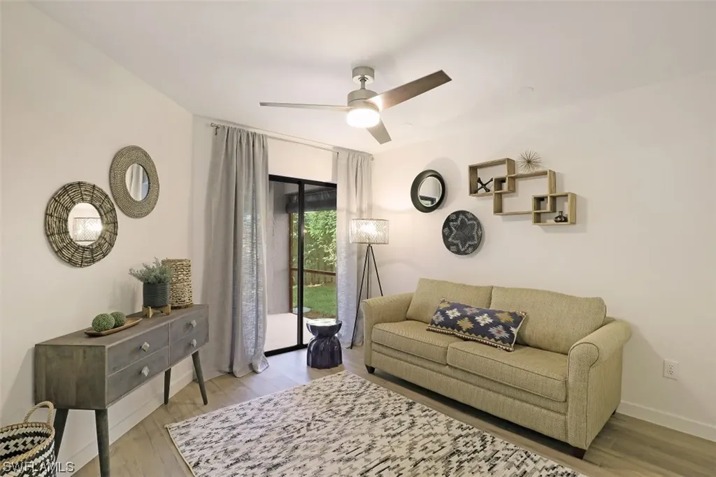 772 Reef Point Circle Naples FL 34108