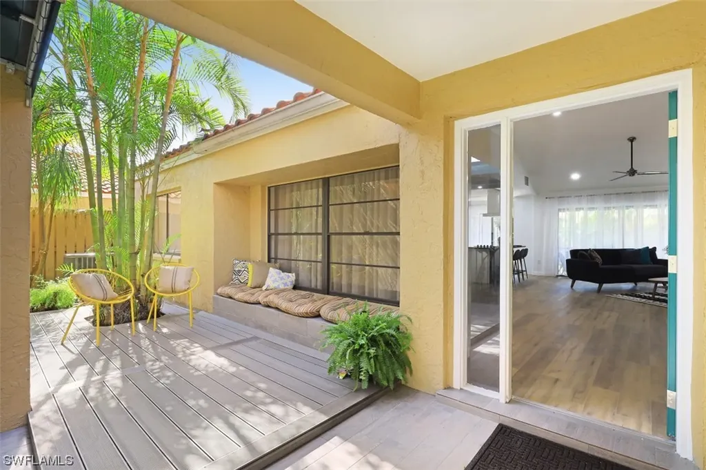 772 Reef Point Circle Naples FL 34108
