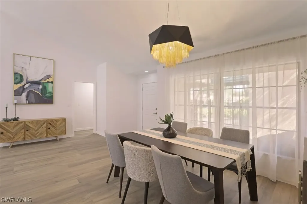 772 Reef Point Circle Naples FL 34108