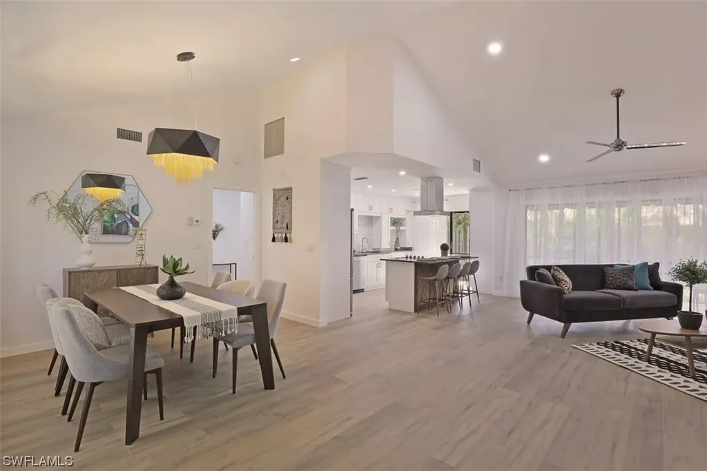 772 Reef Point Circle Naples FL 34108