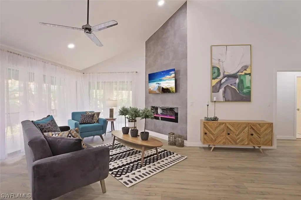 772 Reef Point Circle Naples FL 34108