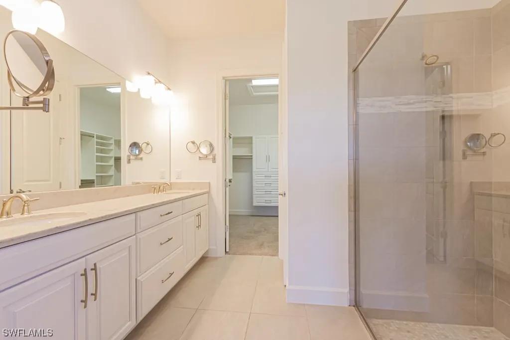 8657 Dilillo Court Naples FL 34119