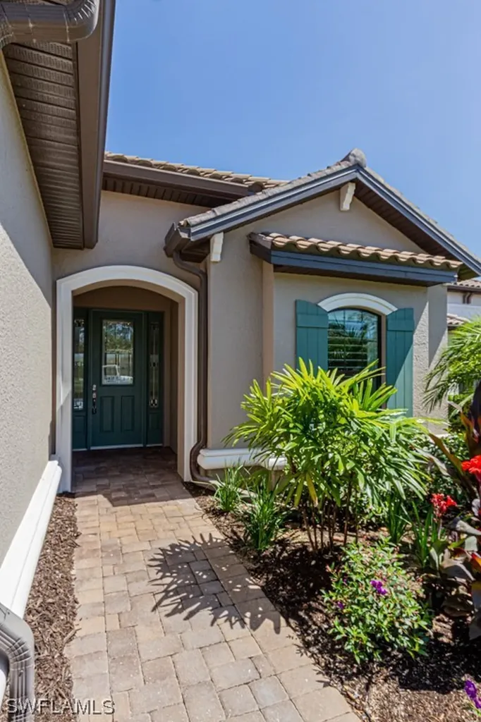 8657 Dilillo Court Naples FL 34119