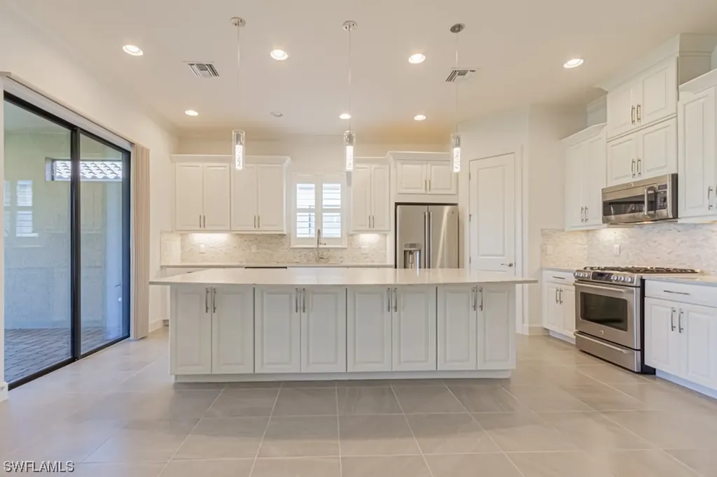 8657 Dilillo Court Naples FL 34119