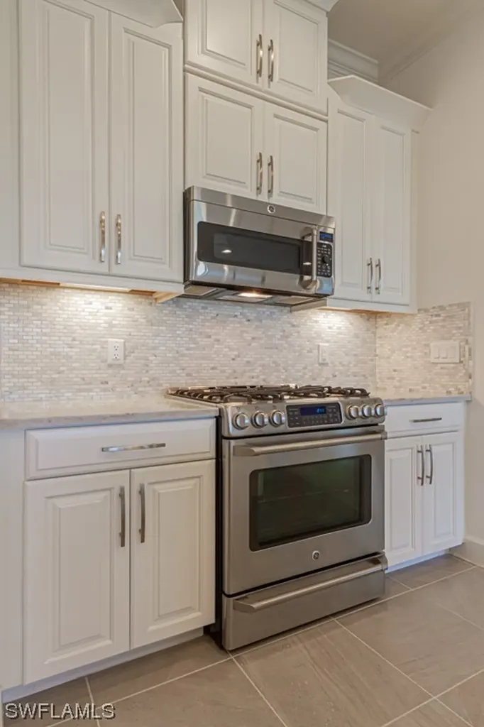 8657 Dilillo Court Naples FL 34119