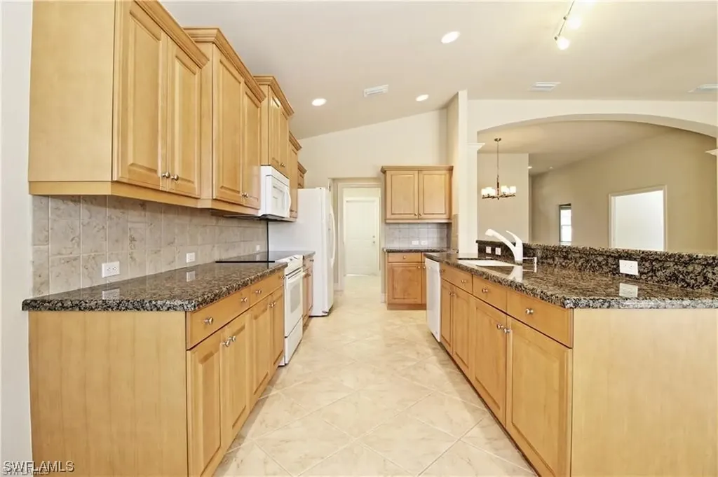 14066 Tivoli Terrace Bonita Springs FL 34135