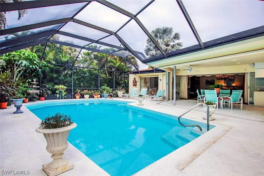 3385 Twin Lakes Lane Sanibel FL 33957