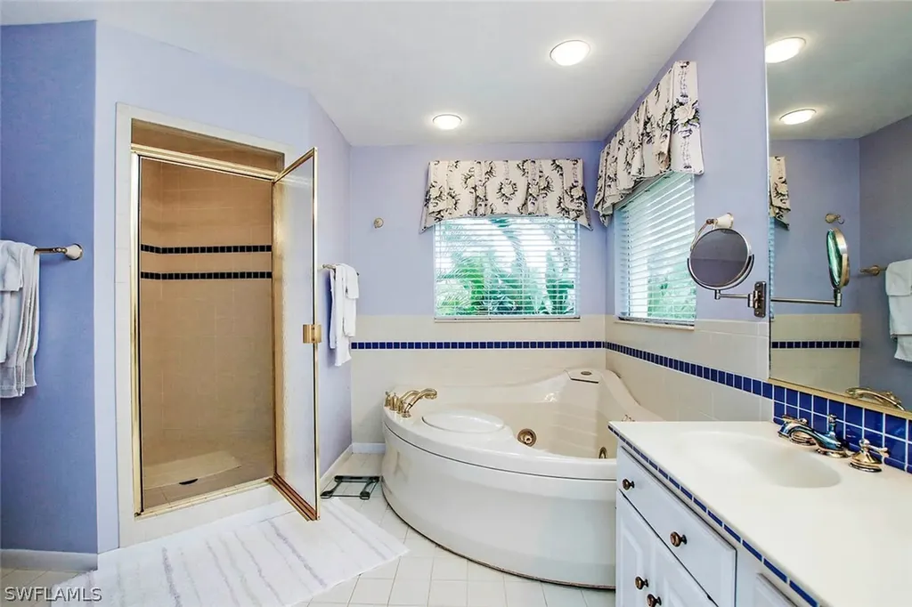 3385 Twin Lakes Lane Sanibel FL 33957