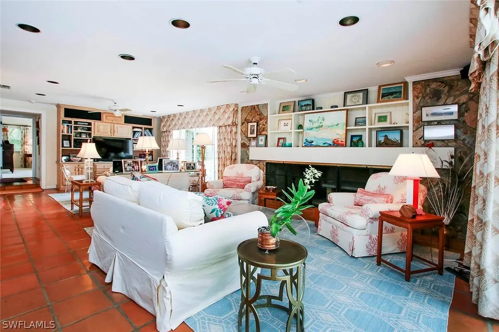 3385 Twin Lakes Lane Sanibel FL 33957