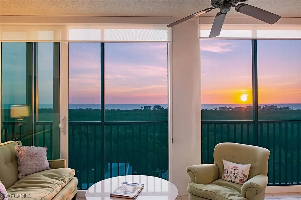 Naples FL, 7515 Pelican Bay Boulevard, Unit 9B
