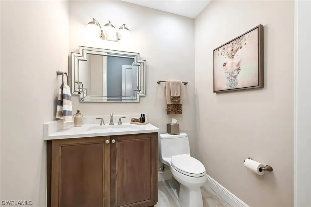 401 Mallory Court Naples FL 34110