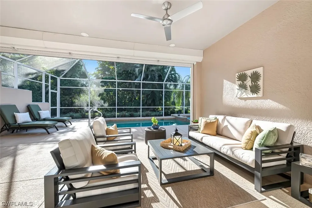 401 Mallory Court Naples FL 34110