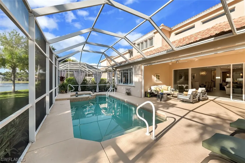 401 Mallory Court Naples FL 34110