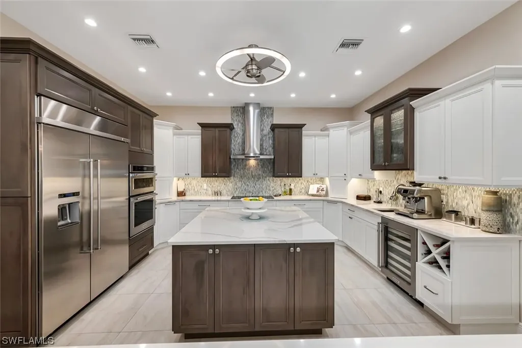 401 Mallory Court Naples FL 34110