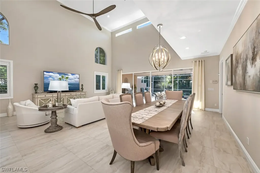 401 Mallory Court Naples FL 34110