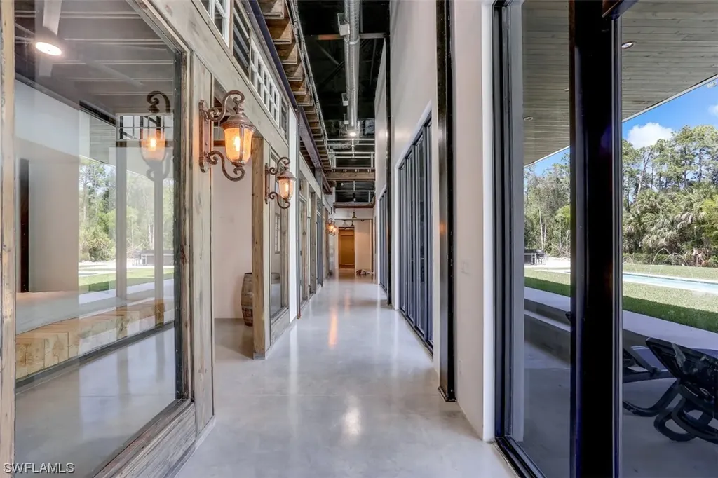 4441 5th Avenue NW Naples FL 34119