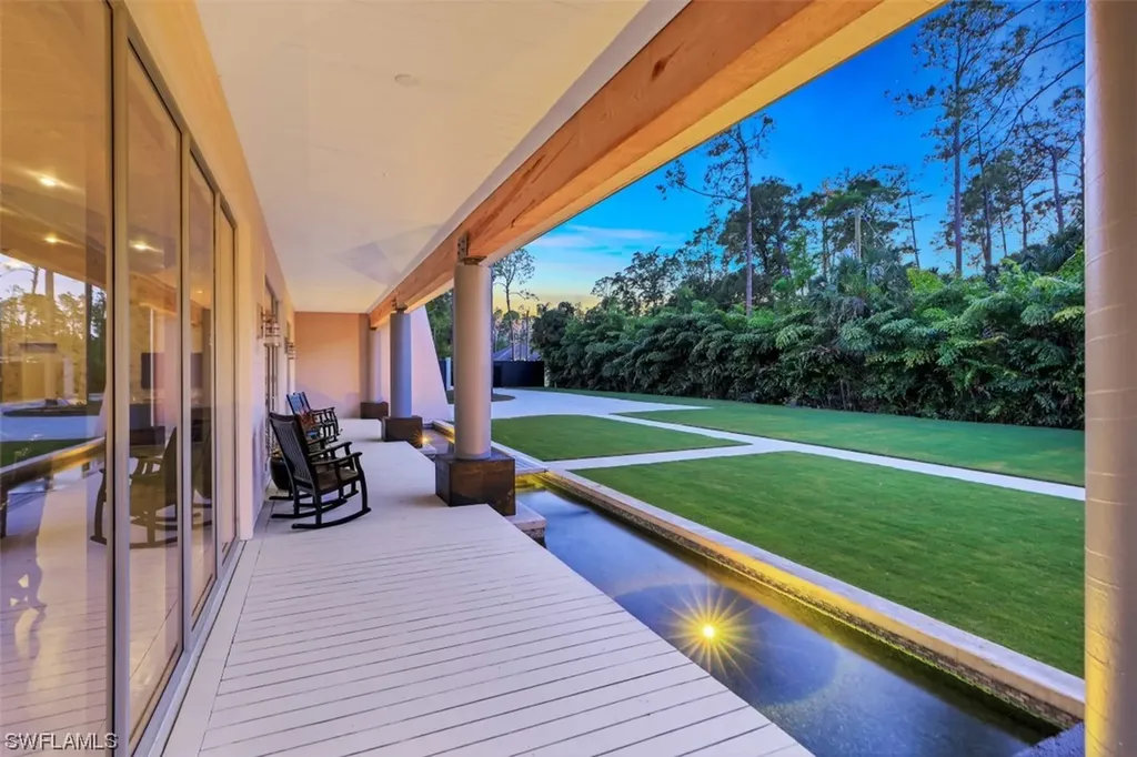 4441 5th Avenue NW Naples FL 34119