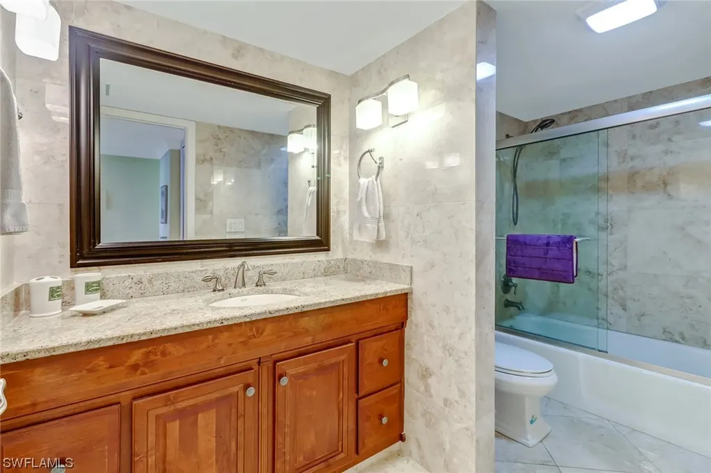 11030 Gulf Shore Drive Naples FL 34108