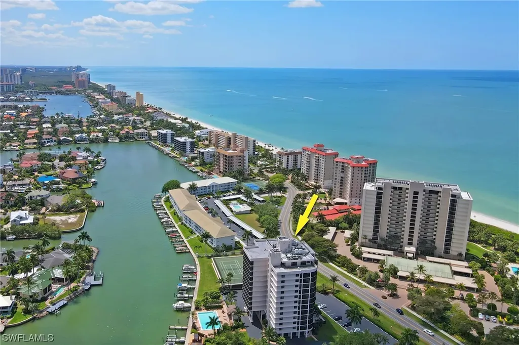 11030 Gulf Shore Drive Naples FL 34108