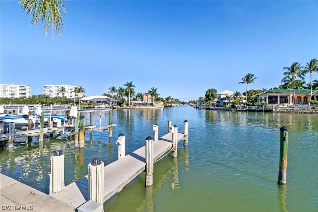 11030 Gulf Shore Drive Naples FL 34108