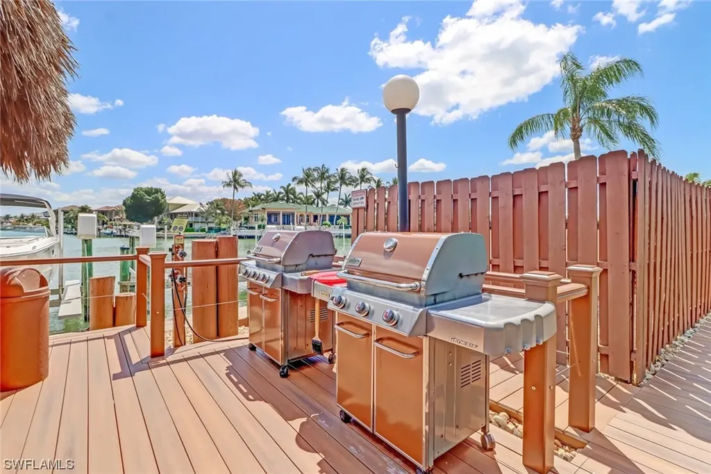 11030 Gulf Shore Drive Naples FL 34108