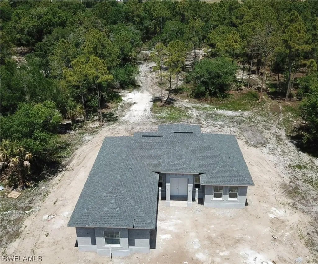 2793 72nd Avenue NE Naples FL 34120